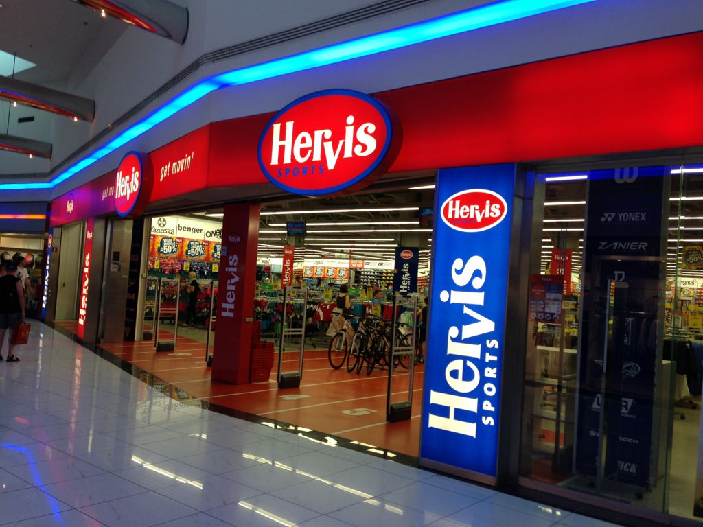 Kljub obljubam novih lastnikov da bodo ohranili verigo, se sedaj trgovine zapirajo; vir: Facebook