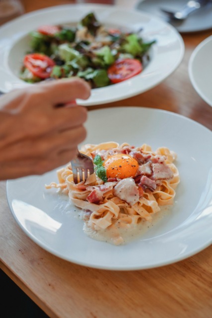 Carbonara recept z jajacem