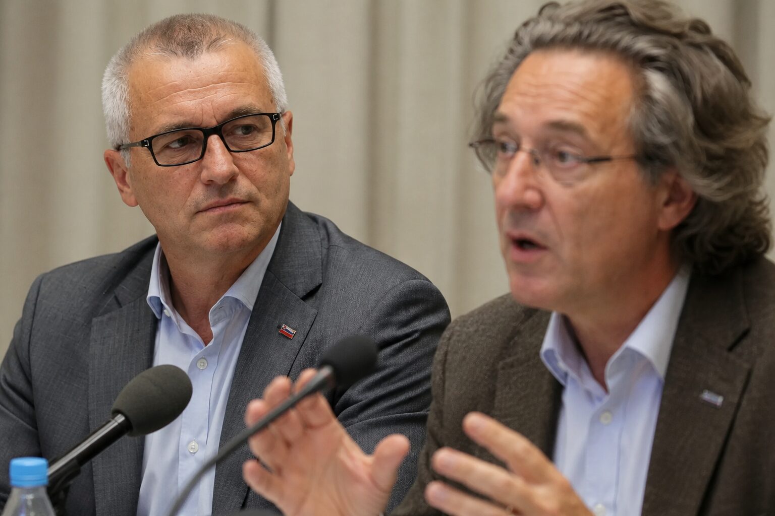 Gladek ostro udaril po sindikatu SVIZ: »So proti dobičkom, sami pa imajo 39 milijonov evrov sredstev! Zakaj tega denarja ne razdelijo med delavce?«