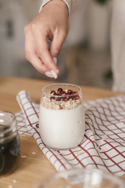 Grški jogurt beljakovine z ovsenimi kosmiči