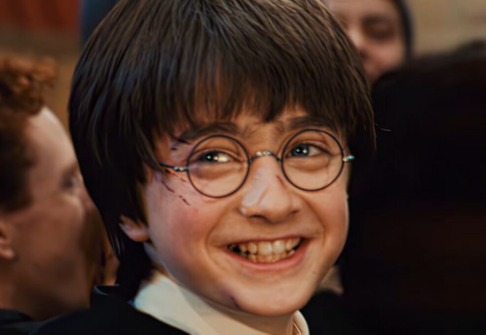 Šok za oboževalce! HBO je potrdil 2. sezono serije Harry Potter še pred premiero prve. Razkrivamo podrobnosti o snemanju, igralcih in vrnitvi v Dvorano skrivnosti