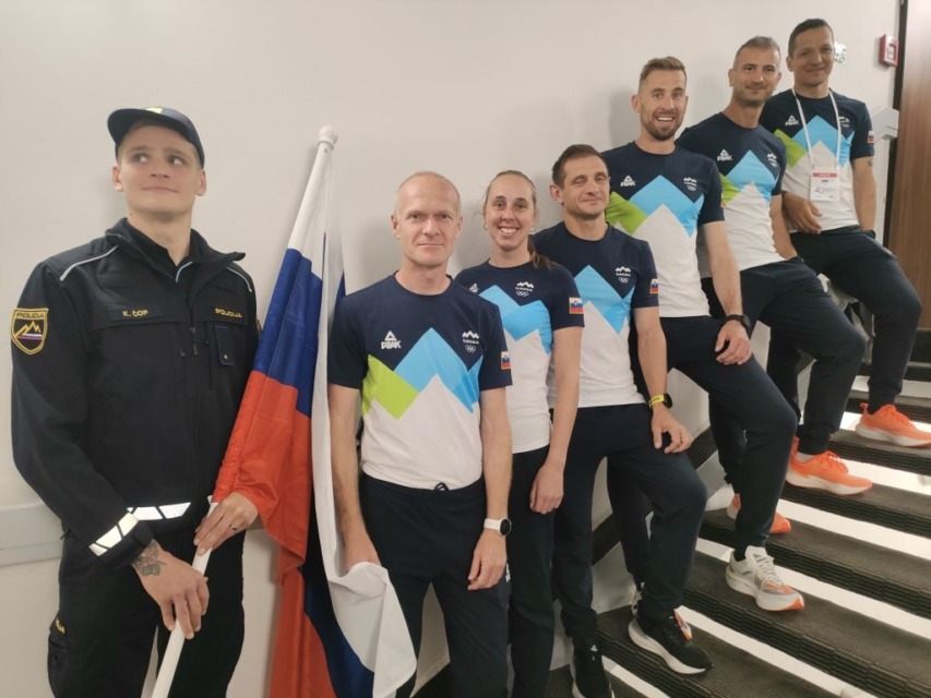 Slovenski policisti na Češkem ponosno zastopali Slovenijo, tako uspešni so bili