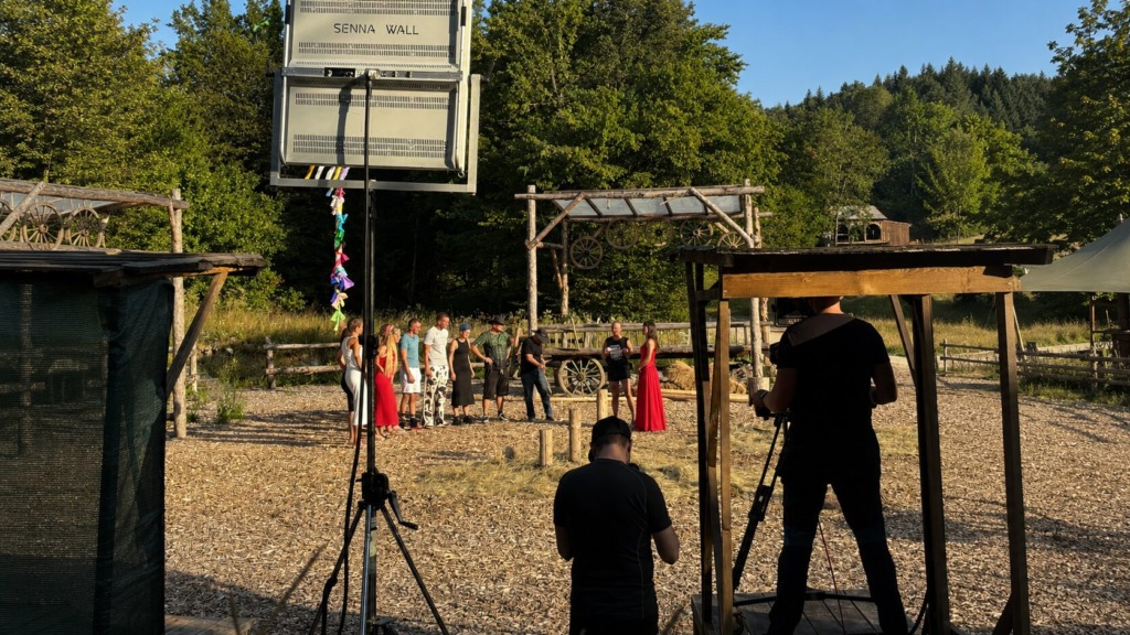 Foto: POP TV / Zakulisje snemanja finala Kmetije