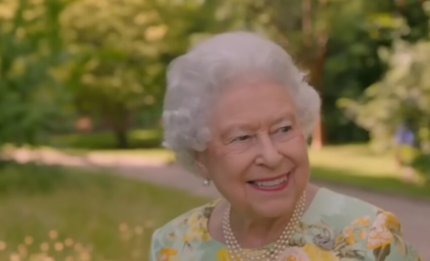 Trump nikoli ne pozabi na svojo fascinacijo nad pokojno kraljico Elizabeto II. 