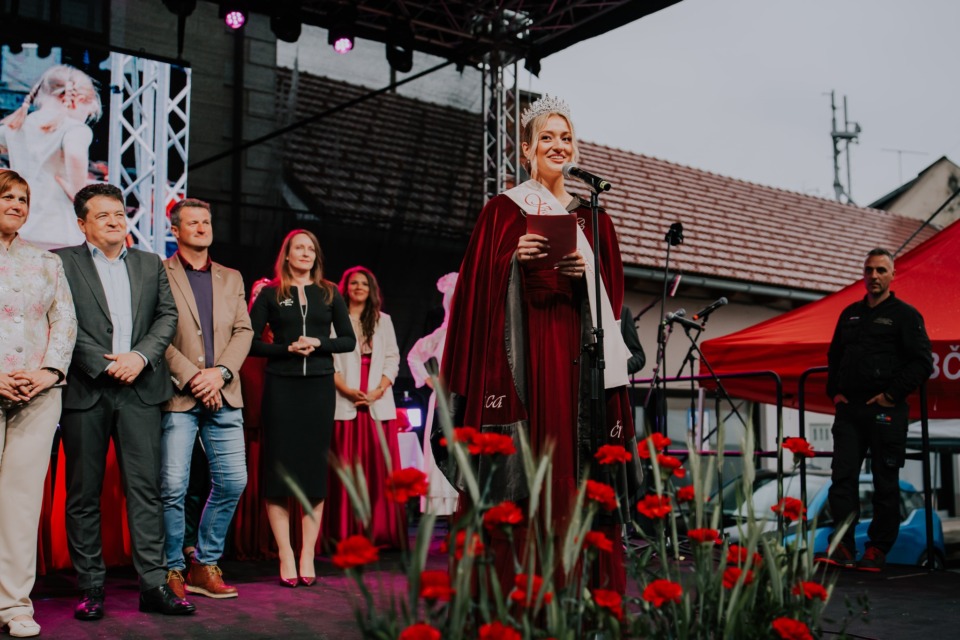 To je nova kraljica metliške črnine, predstavili so jo na Vinski vigredi v Beli krajini