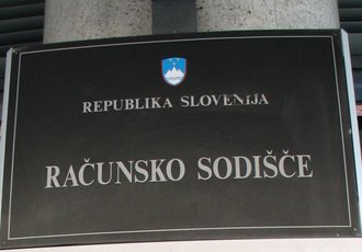 Računsko sodišče je SNS izreklo mnenje s pridržkom zaradi skoraj 16.000 evrov potnih stroškov brez zadostnih dokazil; vir: Facebook