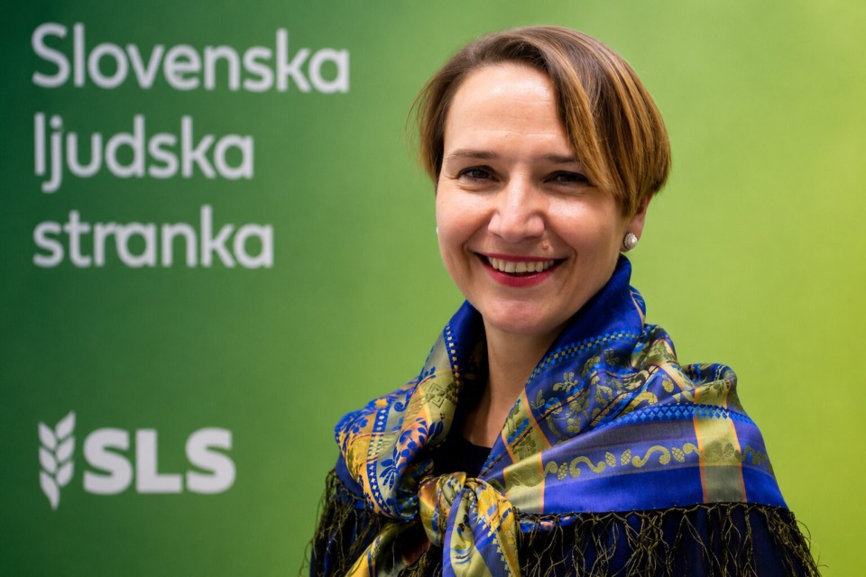SLS ponižana pri delitvi ministrstev: »Danes je za mene in mojo stranko boleč dan« (FOTO)