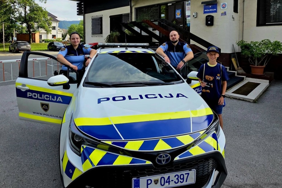 12-letni Lan po junaškem dejanju postal »policist za en dan« – poškodovani ga želi osebno spoznati