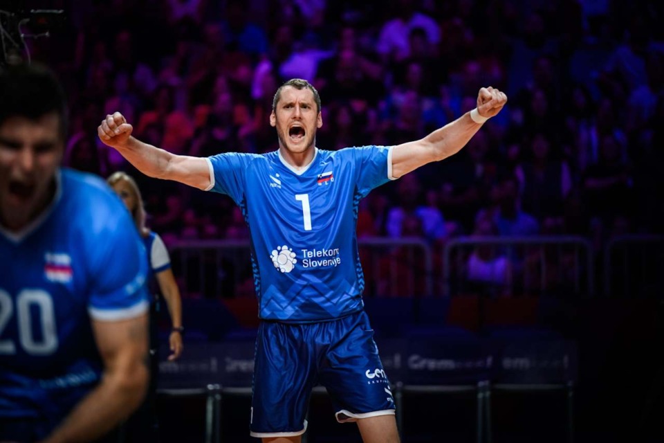 Super štart Slovenije, v Stožicah odmevala Golica