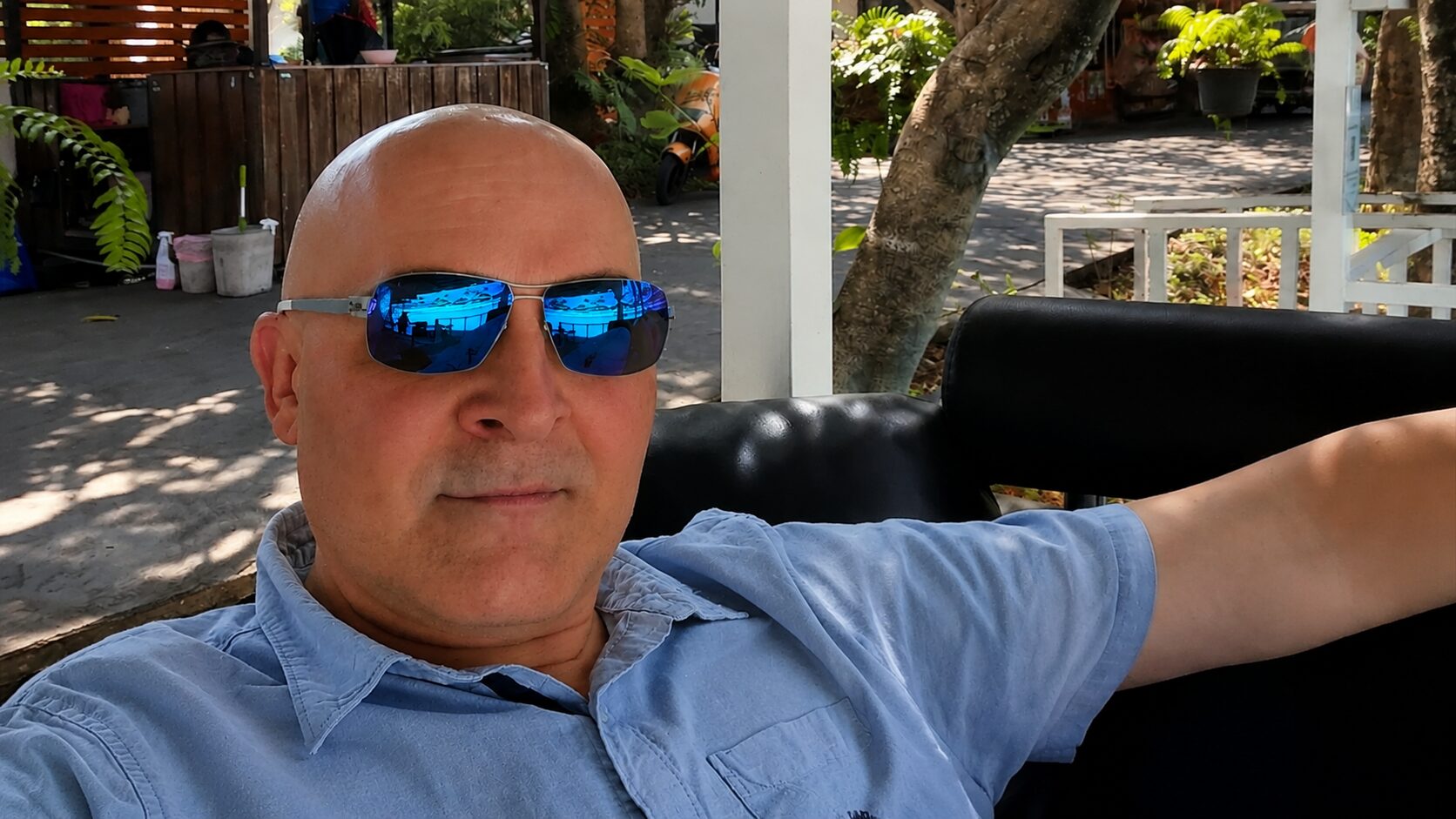 Koliko dejansko zasluži novi minister Borut Rončević? Po vprašanjih o premoženju se je oglasil na Facebooku