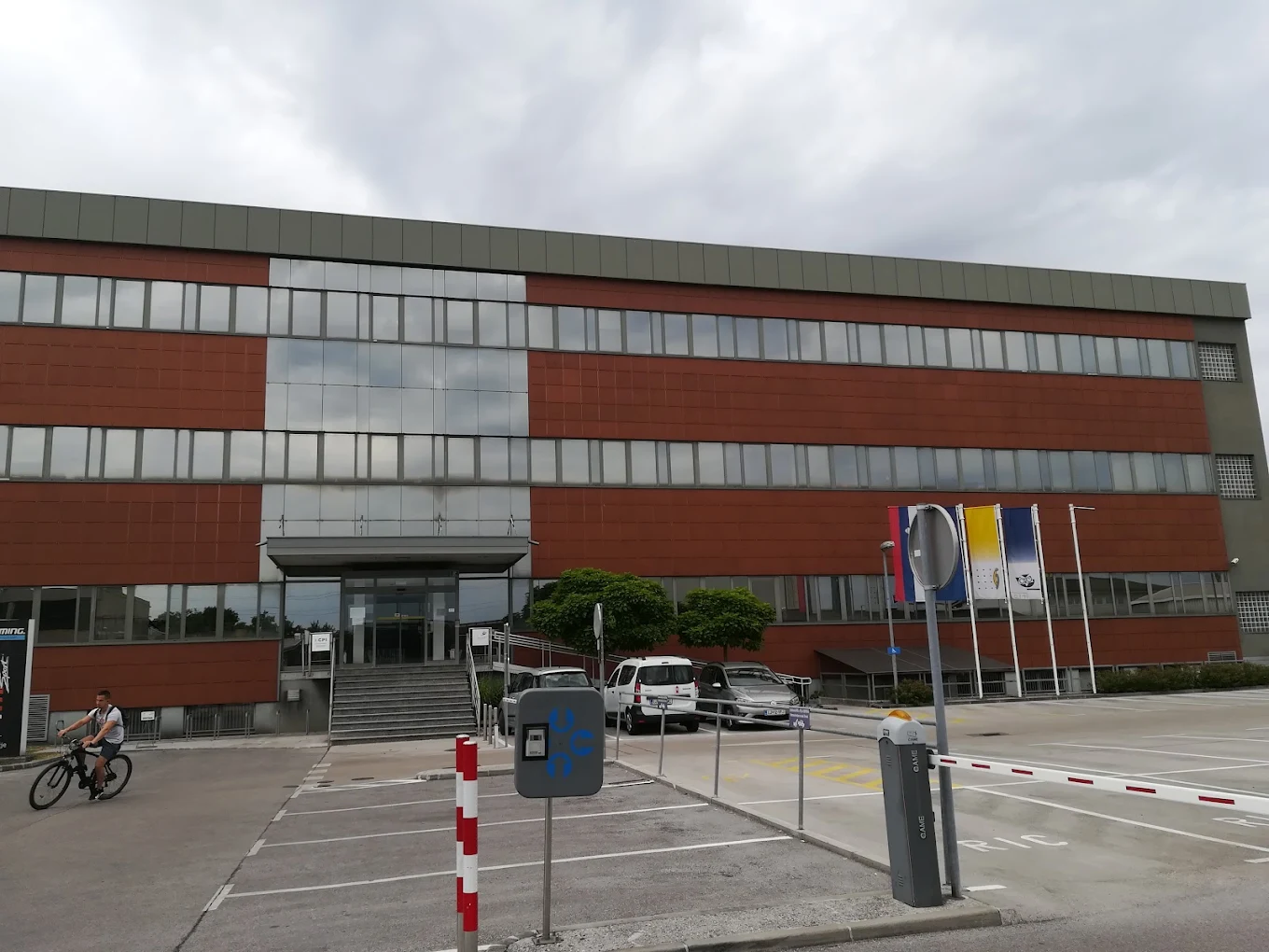 Še eno državno ustanovo ujeli pri porabi javnega denarja
