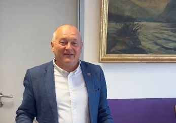 Janša dal Kanglerja za državnega sekretarja, na Facebooku se je nekdanji mariborski župan pohvalil s pisarno
