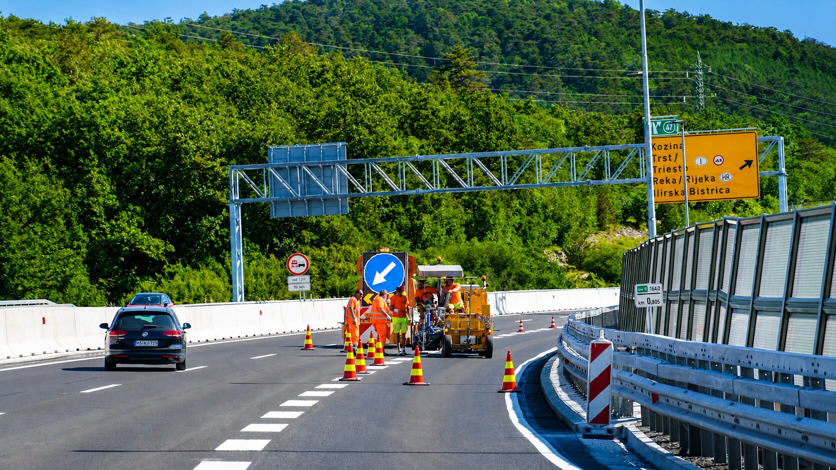 Dobra novica za voznike: odsek Kozina–Črni Kal po več kot letu dni ponovno odprt