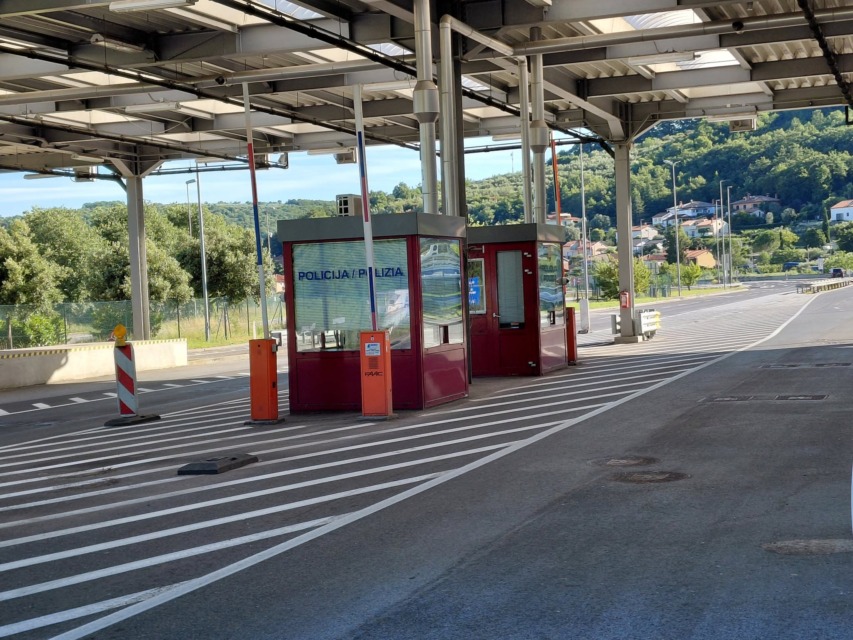 Konec kontrol na meji s Hrvaško in Madžarsko: policisti so se opolnoči umaknili, kaj to pomeni za voznike?