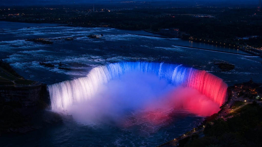 Svet bo gledal Slovenijo: Niagarske slapove bodo ob dnevu državnosti obarvali v barve naše zastave (FOTO)
