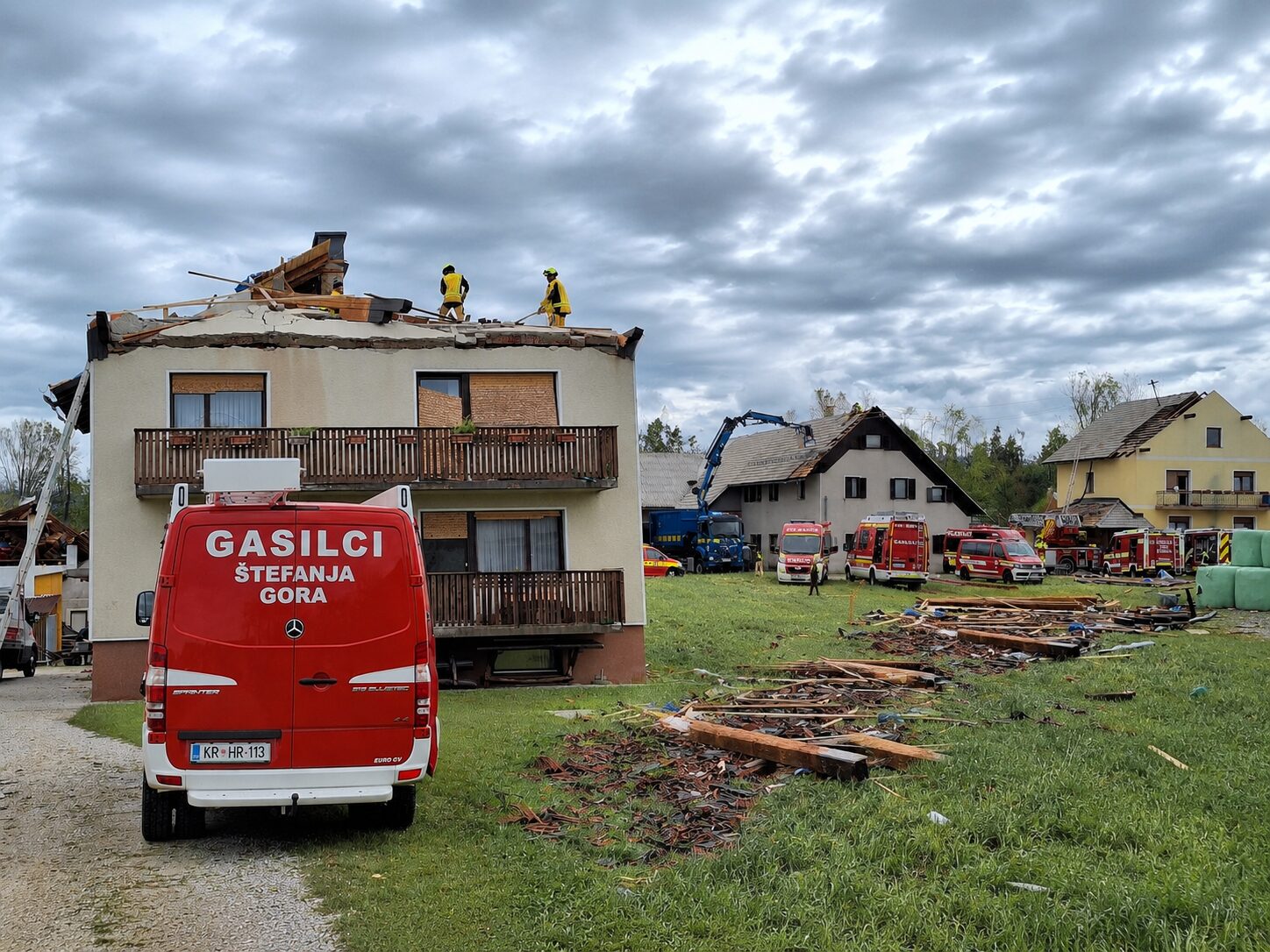 Po katastrofalnem neurju se je oglasil Karitas, za prizadete že zbirajo pomoč