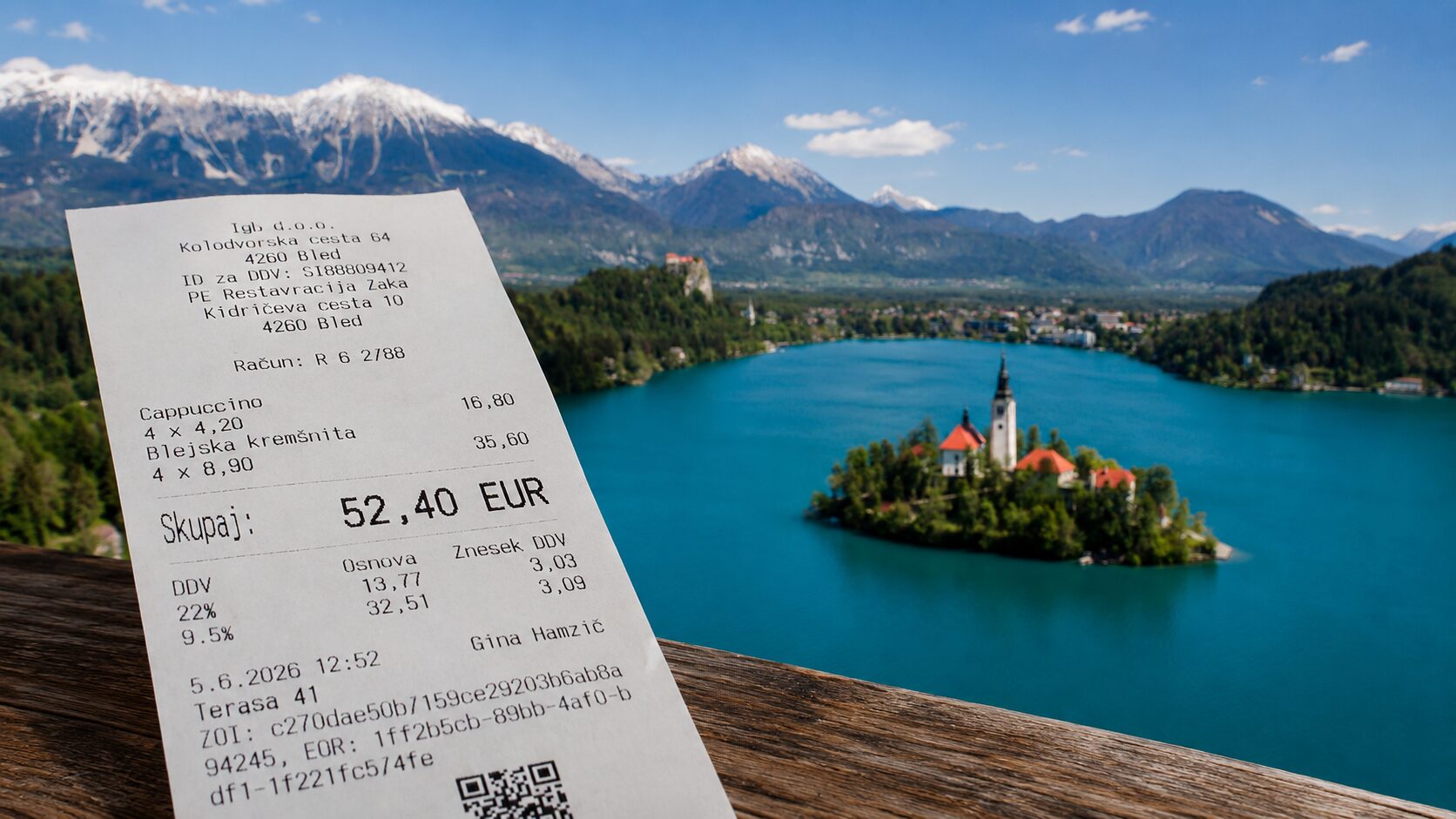 Bralec goste peljal na Bled, nato pa pokazal račun, ki lahko marsikoga odvrne od obiska - za nameček pa še vratolomna parkirnina (FOTO)