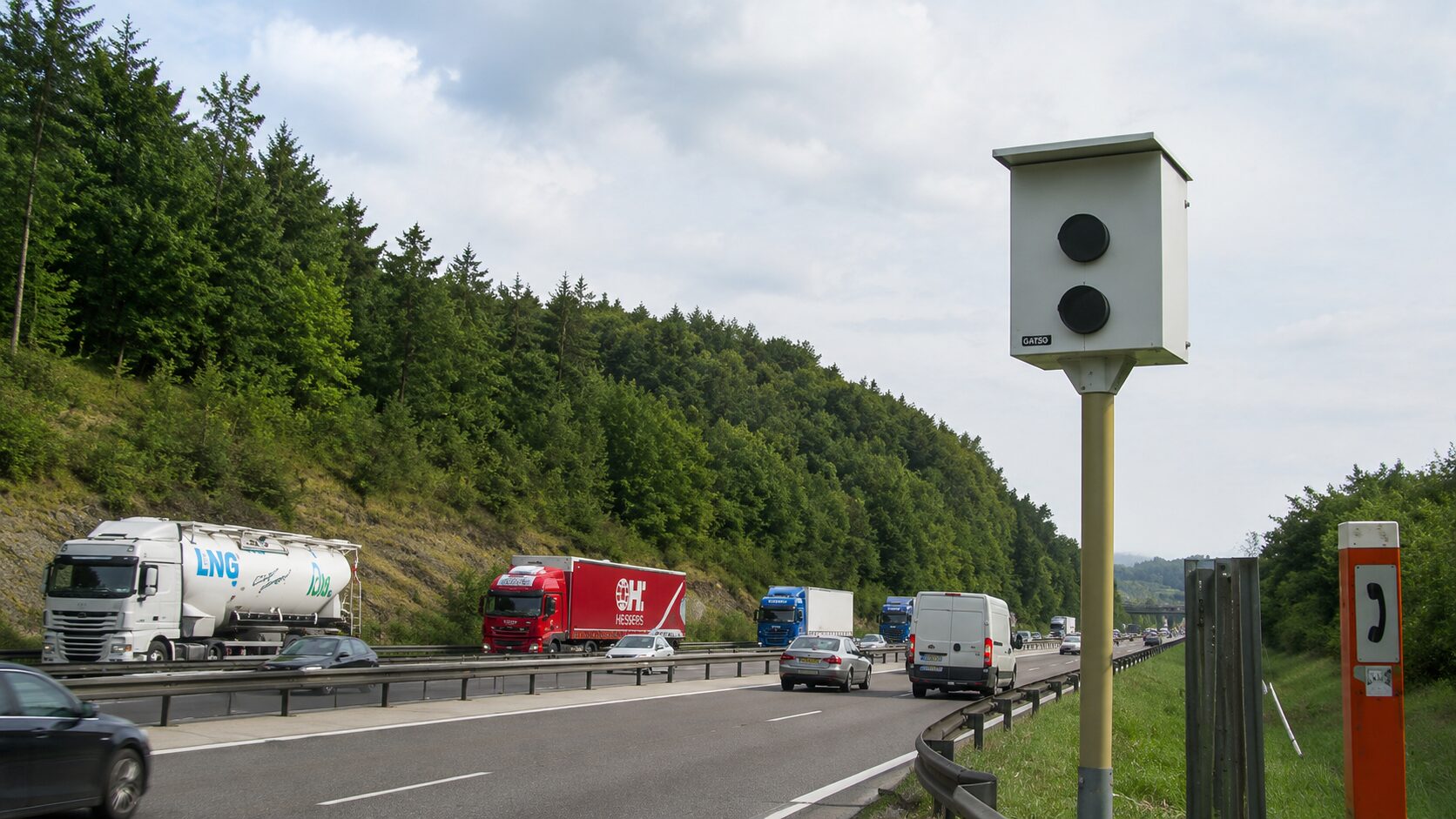 Greste na Hrvaško? Radarjev je že skoraj 800, kazni pa segajo do 2.650 evrov – objavljamo seznam lokacij