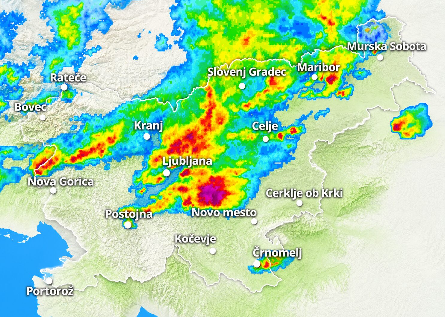 Meteorologi že nekaj dni opozarjajo na močnejša neurja, kje je največja verjetnost?
