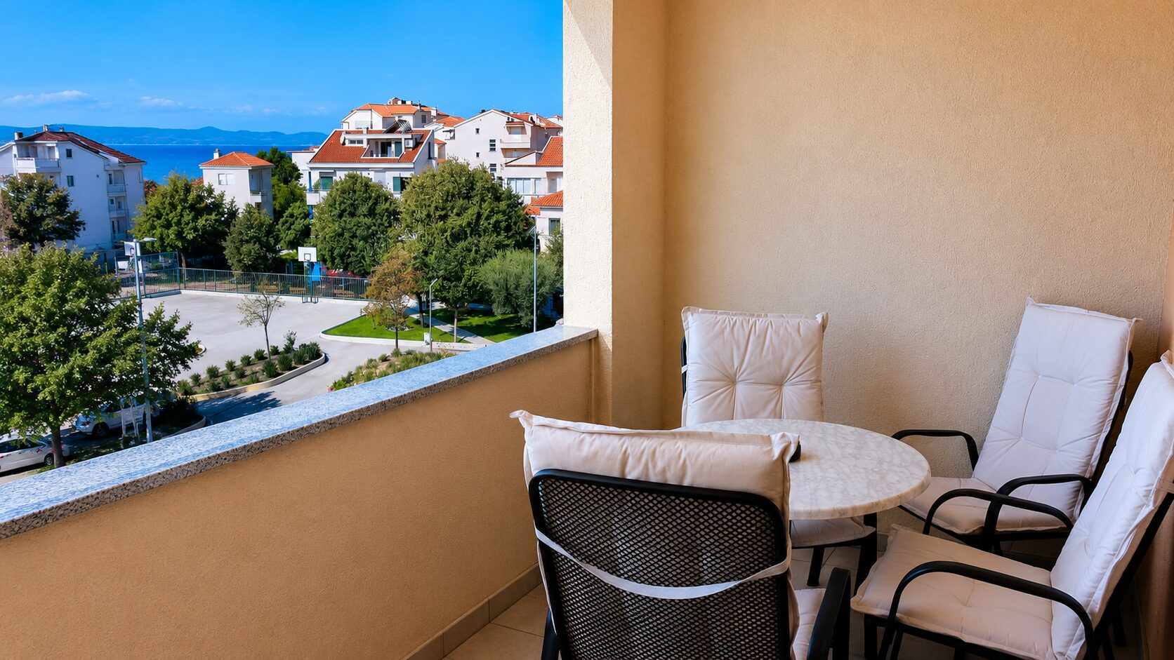 Turisti na Hrvaškem od apartmajev pričakujejo vse več, lastniki pa opozarjajo, da so zahteve gostov postale pretirane.