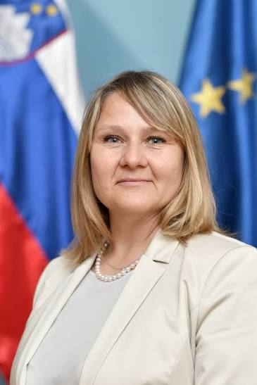 Odmevna novica: Minister Kajzer ovadil Tanjo Fajon in njeno nekdanjo desno roko zaradi suma zlorabe položaja
