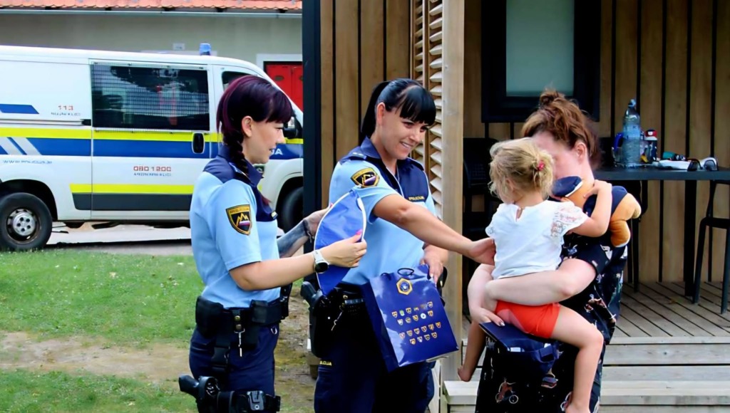 Za srečen razplet je štela vsaka minuta! Policija razkrila nove podrobnosti iskanja triletne deklice v Termah Čatež