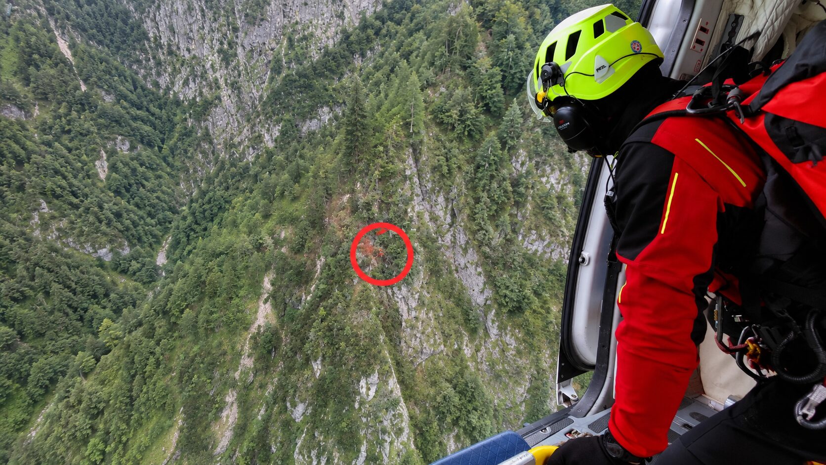 Fant dva dni sam blodil pod Voglom, v gorah tudi prespal, nato pa le poklical na pomoč
