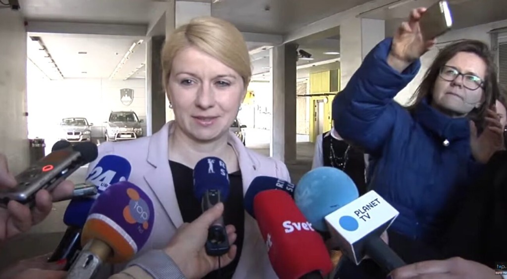 Tudi to je slovenska politika: ponarejena spričevala, odvzeti nazivi, namesto poslanca Branka je šel nekdo drug na izpit