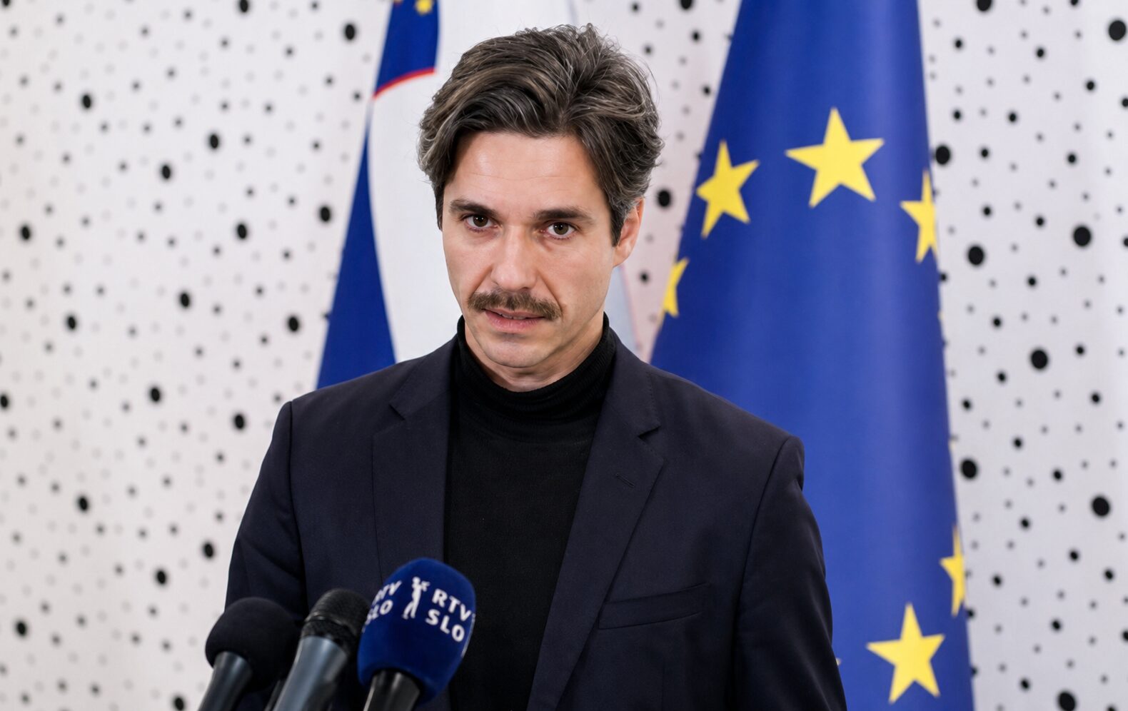 Se v župansko bitko za Ljubljano res podaja tudi Luka Mesec?
