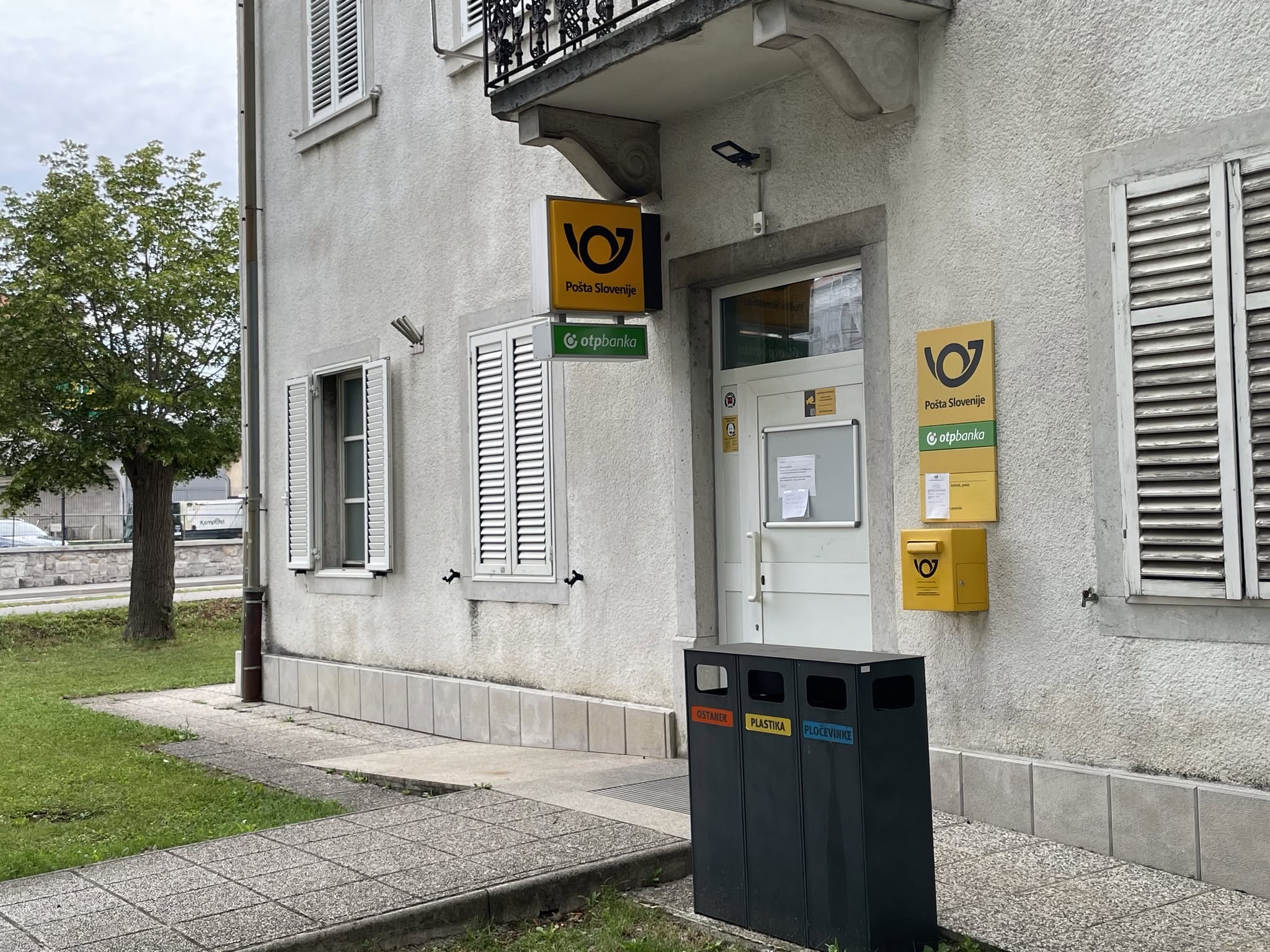 Primorci so se zbali, da se pošta zapira, zdaj je znano pojasnilo
