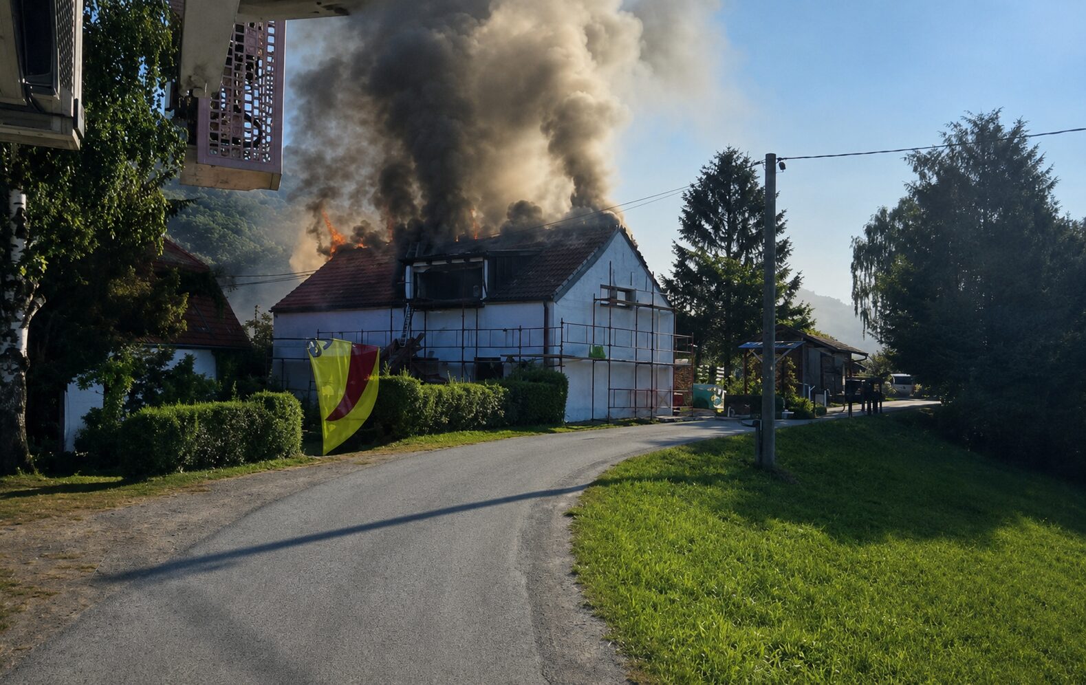 požar na hiši