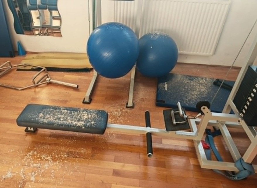 Vandalizem brez primere, občina pa sporoča: "Vemo, kdo je sodeloval!
