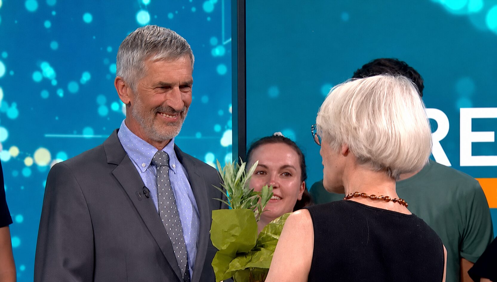 »Če ste mi verjeli vsa ta leta …« Zadnje besede Andreja Velkavrha ganile Slovenijo - v pokoj odhaja legenda vremenskih napovedi (VIDEO)