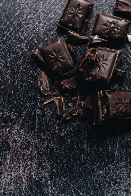 Čokoladni mousse, temna čokolada, ki je ključna za bogat okus