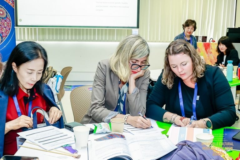 Slovenski projekt Kapljice življenja predstavljen na UNESCO konferenci v Hongkongu