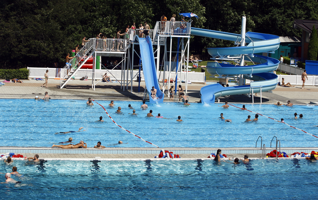 Zaradi hude vročine so ljubljanska kopališča od danes brezplačna