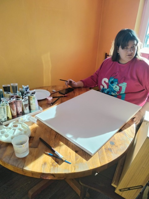 Javila se nam je mama 16-letne Lane: za operacijo potrebujejo 20.000 evrov: »Ves grunt bi prodala, da bi bilo Lani bolje«