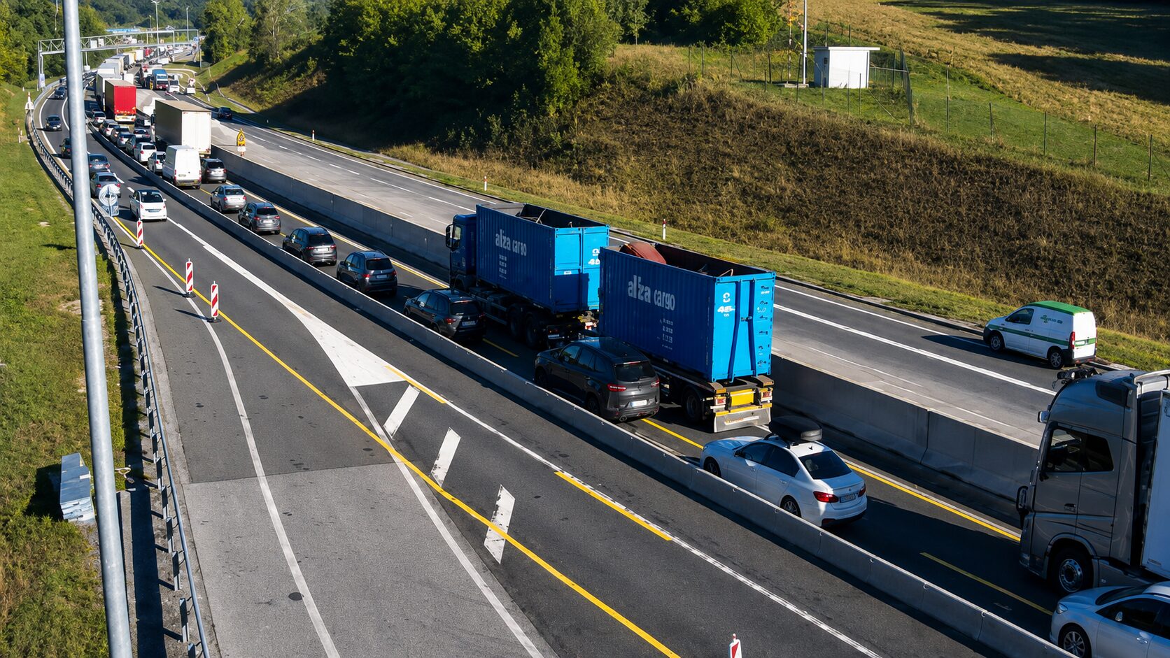 Se odpravljate na pot? Preverite trenutne razmere na slovenskih cestah