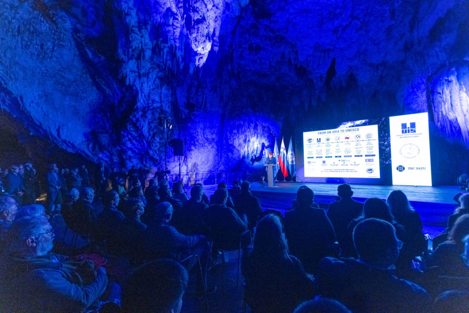 Slovenija gostila prvo uradno svetovno obeležitev Unescovega mednarodnega dneva jam in krasa
