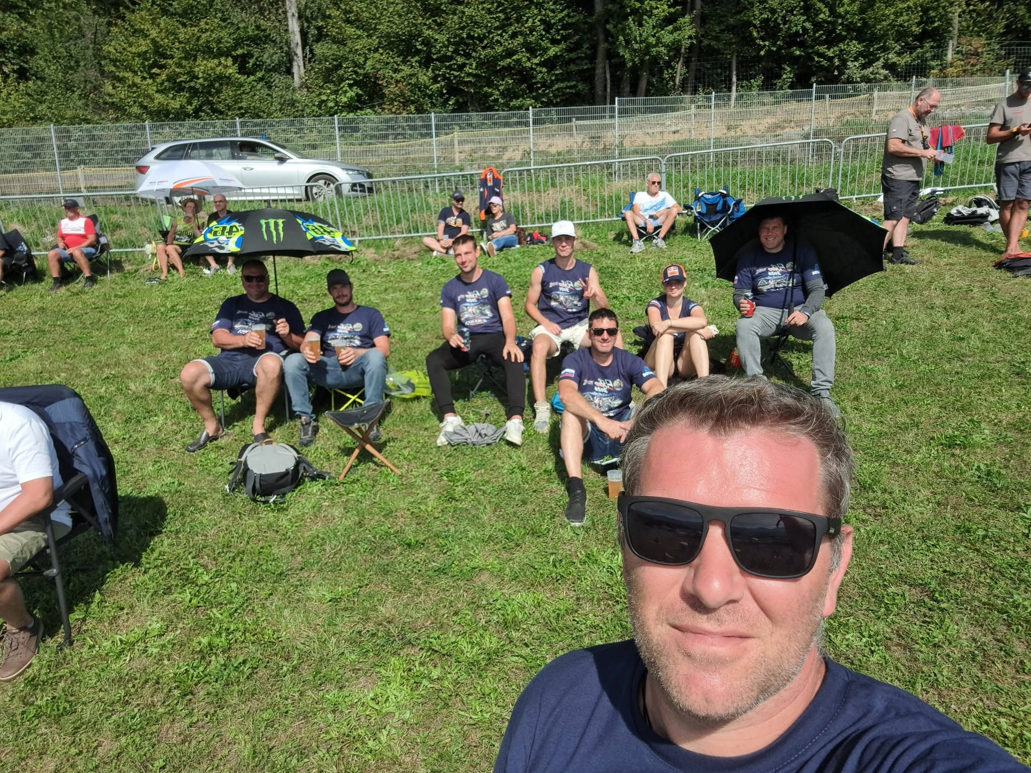 To so dolenjski junaki! Po Atenah in Afriki zdaj s Tomosi zapeljali na slovito dirkališče v Spielbergu v Avstriji, tam pa jih je čakalo presenečenje