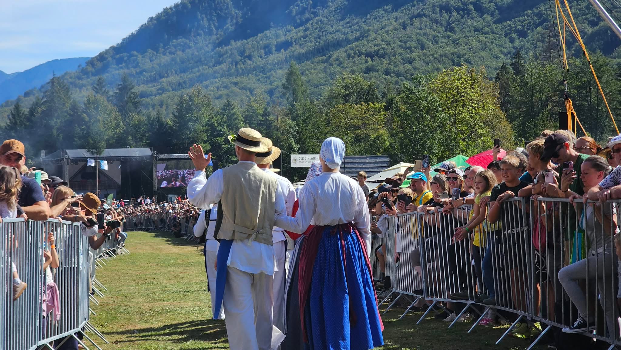 Praznično dogajanje na Kravjem balu