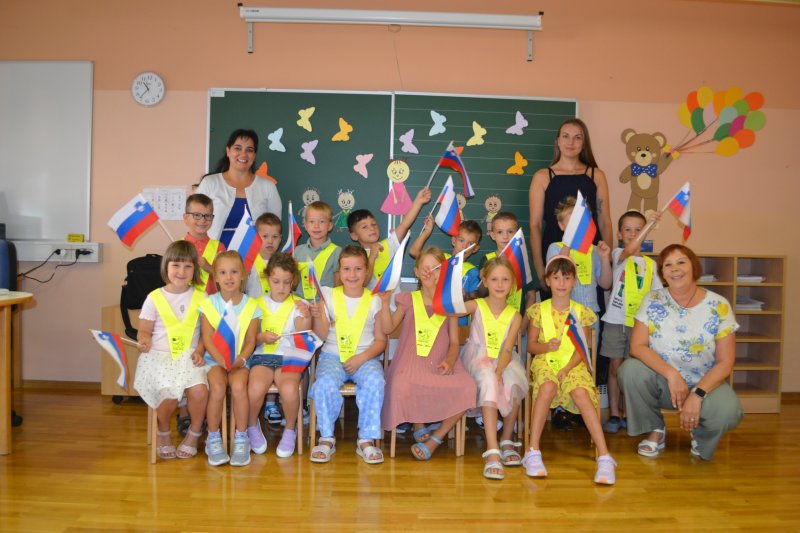 Na Mirni skozi šolska vrata stopilo 29 prvošolcev