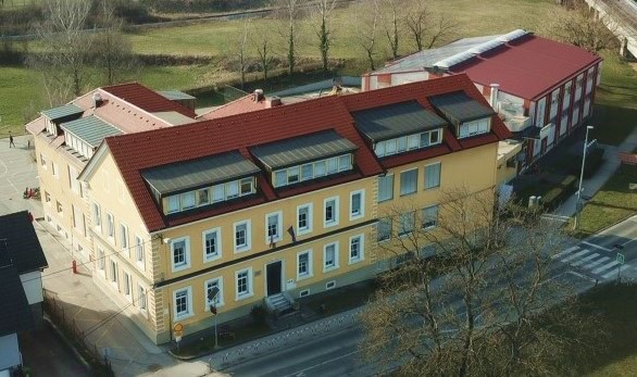 OŠ Šmihel.