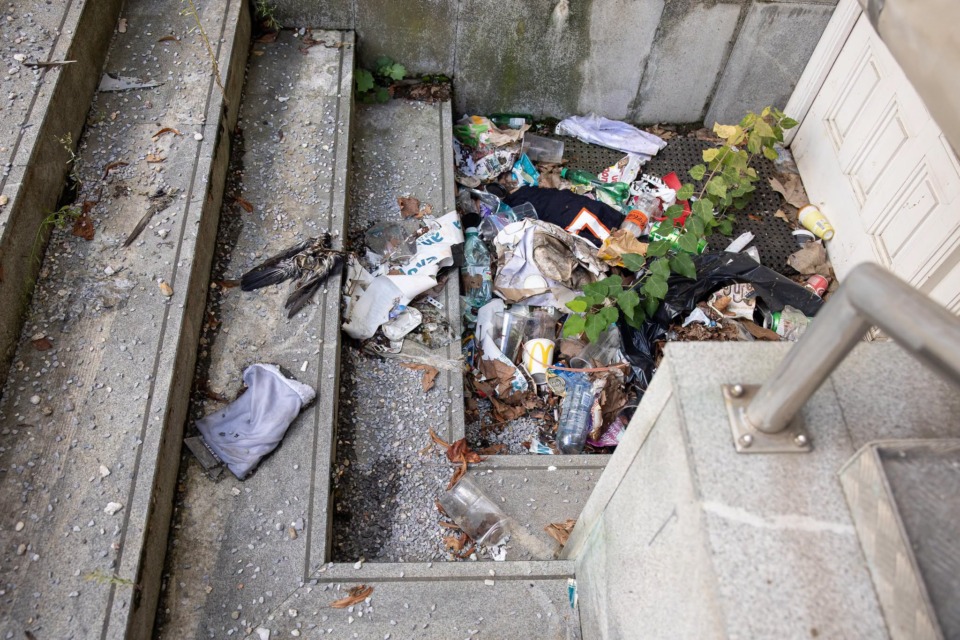 Drama v središču Ljubljane propada pred očmi vseh, zaposleni so imeli dovolj