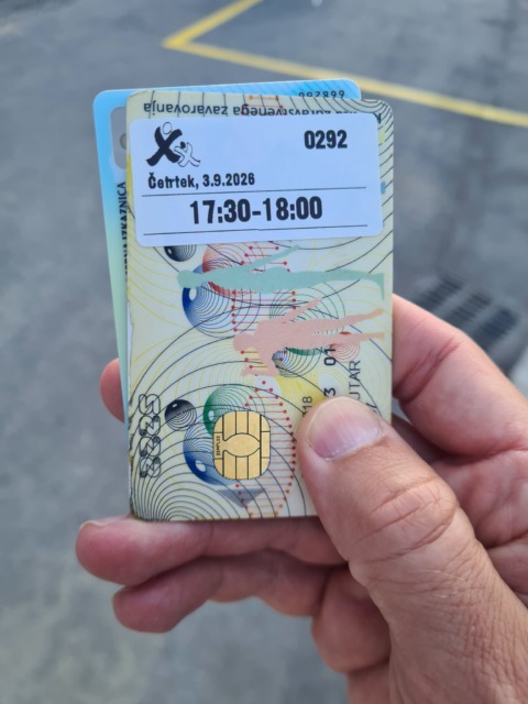 Pred ZD Tolmin že pred sedmo zjutraj vrsta za novo zdravnico