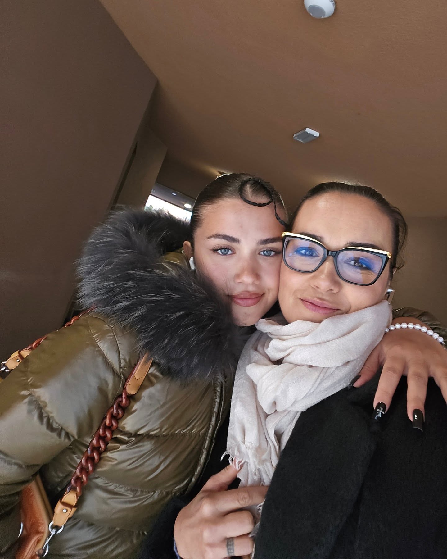 Tudi hči Jureta Koširja odšla na študij v tujino! Šolnina za en letnik je vrtoglava