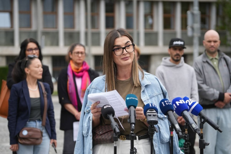Je RTV kršila lastna pravila? Bergant gostil Flurino Ametaj tik pred njenim referendumskim nastopom