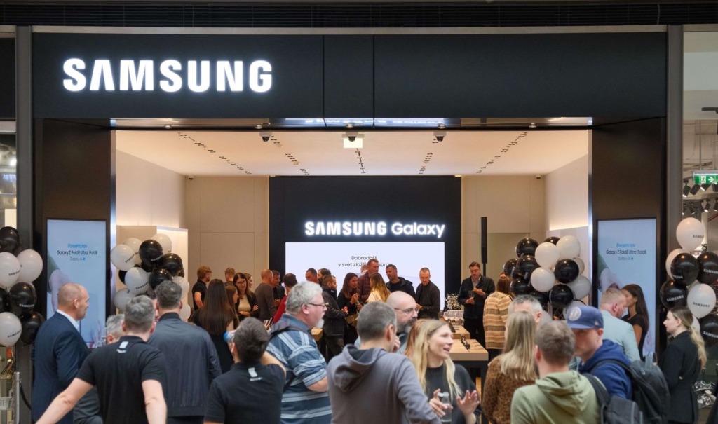 V ALEJI zaživela prva Samsungova trgovina v regiji, zasnovana po najnovejših standardih
