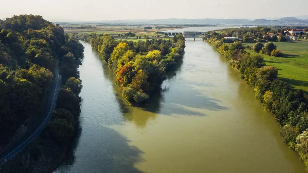 Medtem ko Slovenija prižiga zeleno luč za HE Mokrice, Hrvaška svari: Ogrožena bi lahko bila pitna voda milijonskega Zagreba!